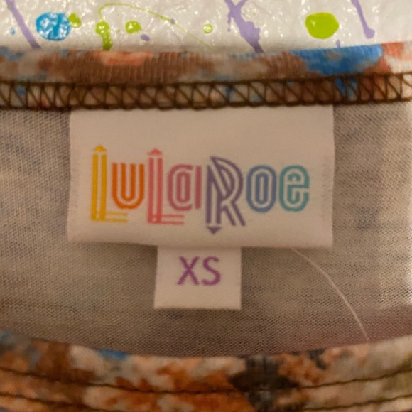 LuLaroe carly - Picture 2 of 3